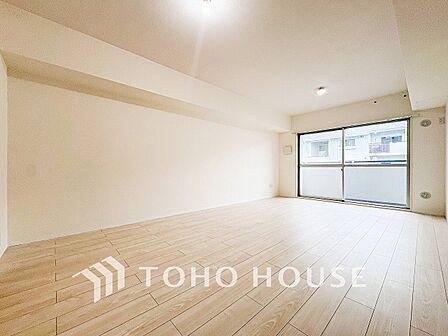 開放感あるリビングダイニング。ご家族とのんびりしたひと時を過ごせますね。