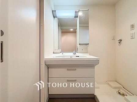 洗面台・洗面所ご家族の1日が始まり、1日の終わりを締めくくる洗面空間。