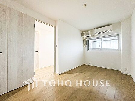 通風・採光にも優れ、心地よい光と風があふれています。