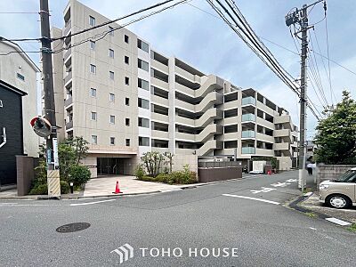 外観:閑静な住宅街の一角、ひと時のくつろぎが生まれ、ゆっくりと愛着が育まれていきます。 外観:閑静な住宅街の一角、ひと時のくつろぎが生まれ、ゆっくりと愛着が育まれていきます。