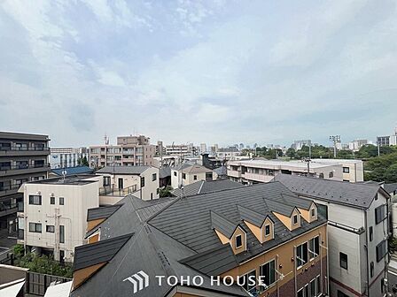 開放的で気持ちの良い眺望と青い空を満喫できます。
