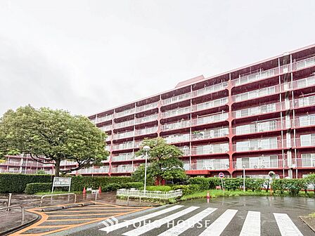 表現された空間は豊かな光と風を纏い、暮らしの時間を豊かにしてくれます。