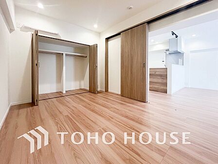 家族一人ひとりの大切なプライベート空間。感性で個性的に飾って頂けるようシンプルに仕上げてあります。