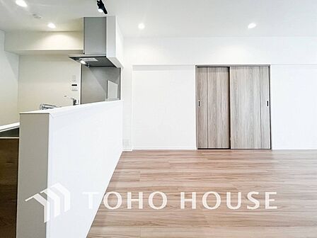 空気感という居心地の良いBGMは、暮らしのステージを彩り、心のやすらぎと満足感を与えてくれます。
