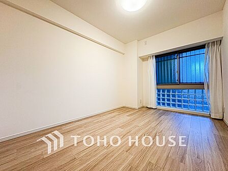 一日の疲れをいやしてくれる主寝室。自分時間を快適に過ごすプライベートルーム。