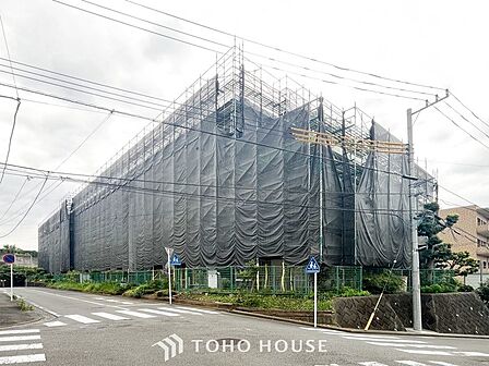 表現された空間は豊かな光と風を纏い、暮らしの時間を豊かにしてくれます。