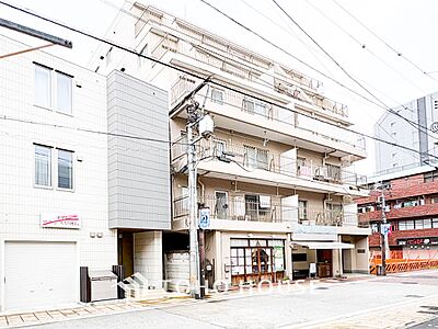 外観：流行に左右されず、将来にわたって価値が継続する「上質」な佇まい。