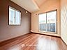 寝室：環境の良い場所にセンス良く暮らしたい、こだわりの室内には至福のシーンが繰り広げられます。