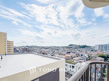 開放的で気持ちの良い眺望と青い空を満喫できます。