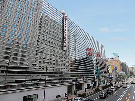 横浜駅西口にある老舗百貨店。昔からハマッコ御用達の名店は健在で、今もなお愛されている。