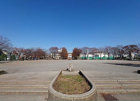 落合中央公園まで（550m）