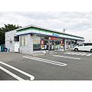 コンビニ「ファミリーマート長野合戦場店まで450ｍ」
