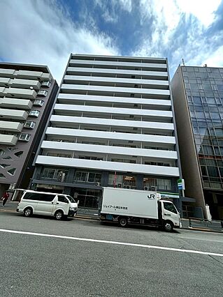 通りに面してい...
