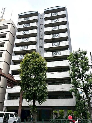 外苑西通り沿い...