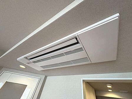 室内には新規でエアコンが設置されておりますので、引っ越し後の初期費用を抑えることができますね。