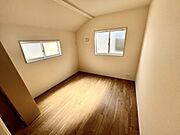 全居室2面採光！窓を2つ設けた事で光が差し込む温かい空間になっています！