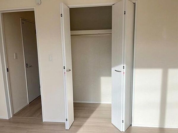 洋室を拡大表示