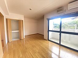 カサクワトロ 102 1階1Kのリビング/ダイニング