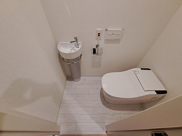 トイレを拡大表示