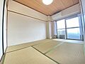 リビング横に和...