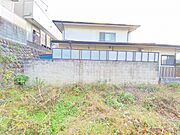 澄み渡る青空、ご家族との未来を育む新しい生活がここから始まります。