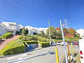 青空が広がり、...