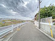 のびのびと暮らせる、ゆったりとした空気が流れるロケーション。