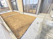 緑豊かな環境はお子様の成長を育みます。のびのびと元気に成長してくれる。そんな環境で新生活を始めませんか。