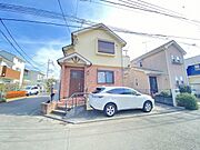 太陽に愛された邸宅。陽当たり　通風に恵まれた、心地いいいお住まいです。