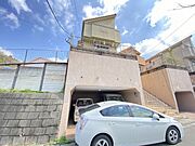 静けさと安心感に包まれた、落ち着きある住まいの周辺環境。