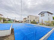 静けさと安心感に包まれた、落ち着きある住まいの周辺環境。