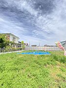 都会の喧騒を忘れる、穏やかな時間が流れそうです。