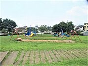 大谷近隣公園　411ｍ　丹沢大山や富士山を望むことができる公園です。