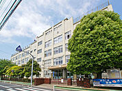 伊興中学校　1300ｍ　伊興中学校 1300m(徒歩17分)