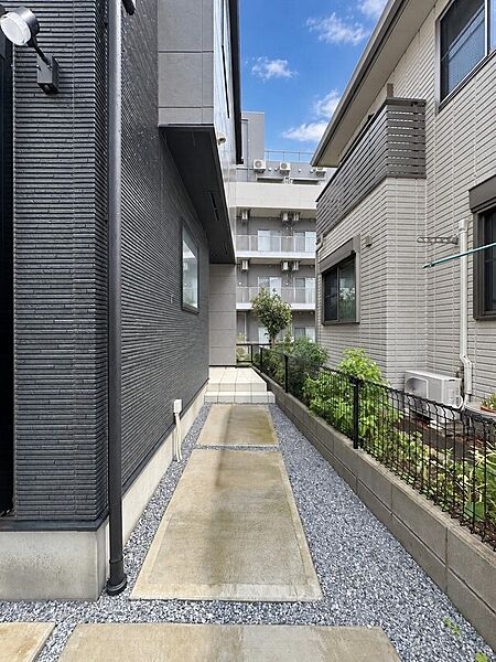 玄関を拡大表示