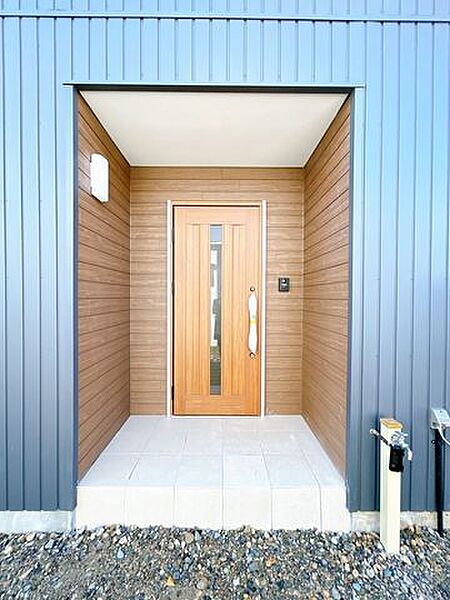 玄関を拡大表示