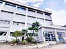 周辺：新潟市立小針中学校 徒歩11分。 870m