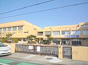 笠縫東小学校まで1200メートル