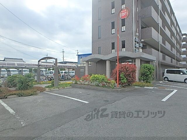 29 / 34