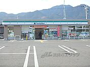 ファミリーマート　大津唐崎1丁目店まで750メートル