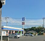 コンビニ「ローソンまで580m」