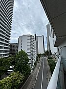 毎日の洗濯がもっと快適に、室内洗濯機置場完備。