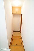 玄関から室内が見えない間取り♪