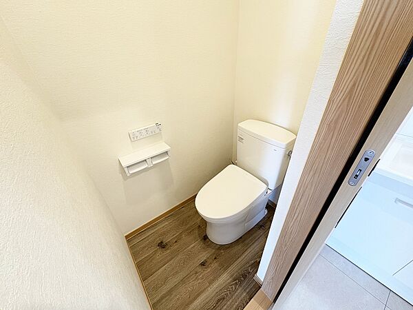 トイレを拡大表示