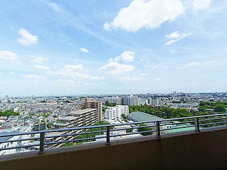 圧迫感がなく、開放的な眺望です!