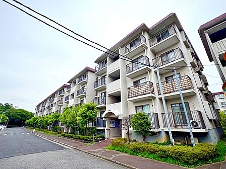 「飯山満」駅徒歩約9分の好立地に中古マンションが登場!約86m2のゆとりある3SLDKです!