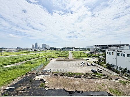お部屋は4階部分にありますので、日当たり・通風・眺望良好です。