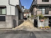 駐車1台可。門戸あり防犯面も安心！
