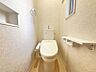 トイレ：トイレは1・2階にあるので重なる朝も安心です！