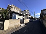 小学校まで徒歩5分！低学年のお子様の通学にも安心の距離ですね♪